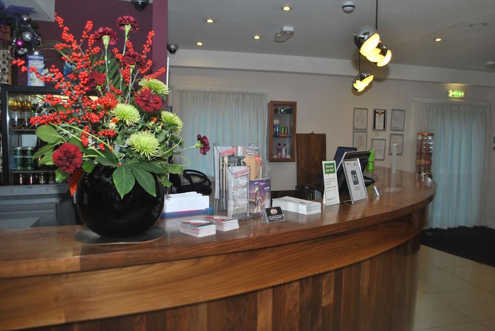 Legacy Preston International Hotel מראה חיצוני תמונה