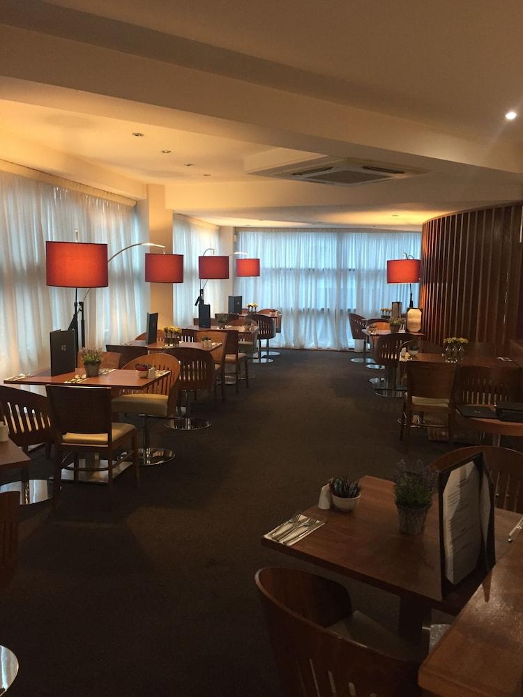 Legacy Preston International Hotel מראה חיצוני תמונה
