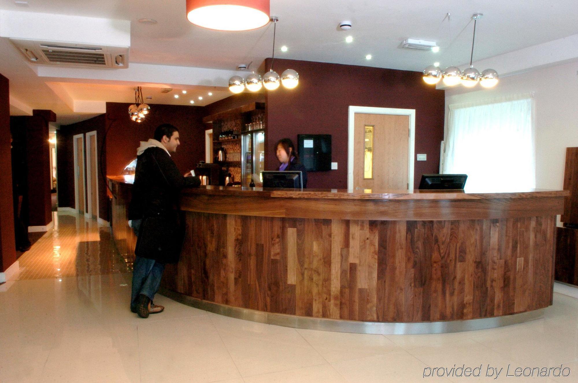 Legacy Preston International Hotel מראה פנימי תמונה